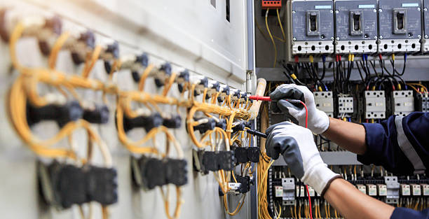 Professional Electrician technician working in Brentwood, PA